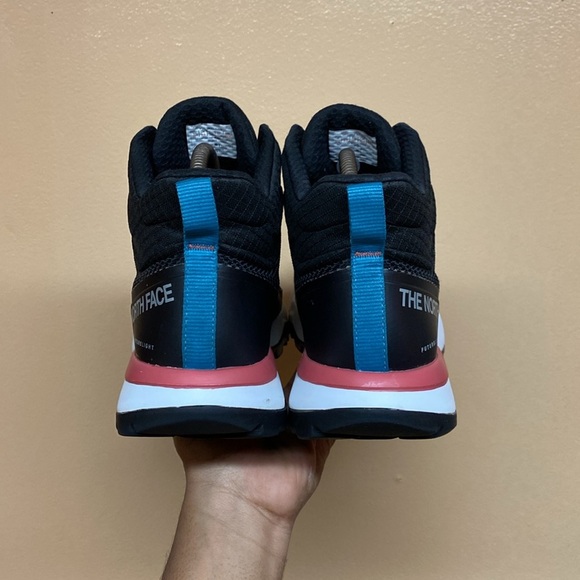 The North Face Activist Mid FUTURELIGHT Hiking Boots - Picture 13 of 17